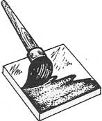 Нанесение мастики на поливинилхлоридную плитку с помощью кисти